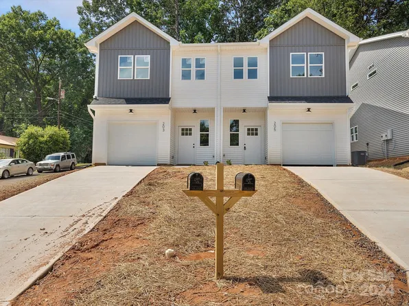203/205 9th Avenue Ave SE, Hickory, NC 28602