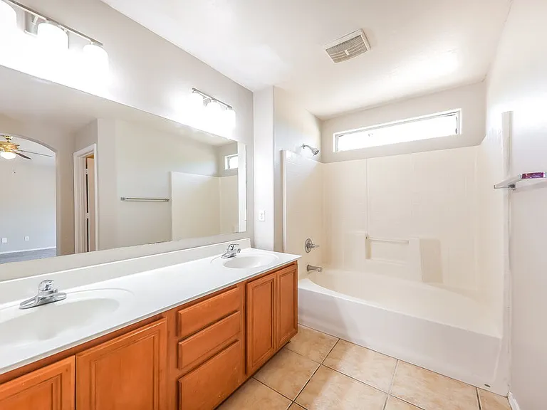 3312 S 95th Dr — Photo 12