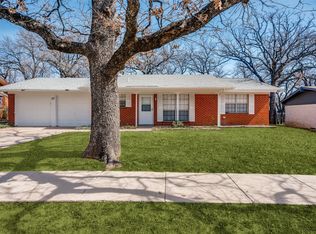 57 Coffee Tavern Rd, Bedford, TX 76022