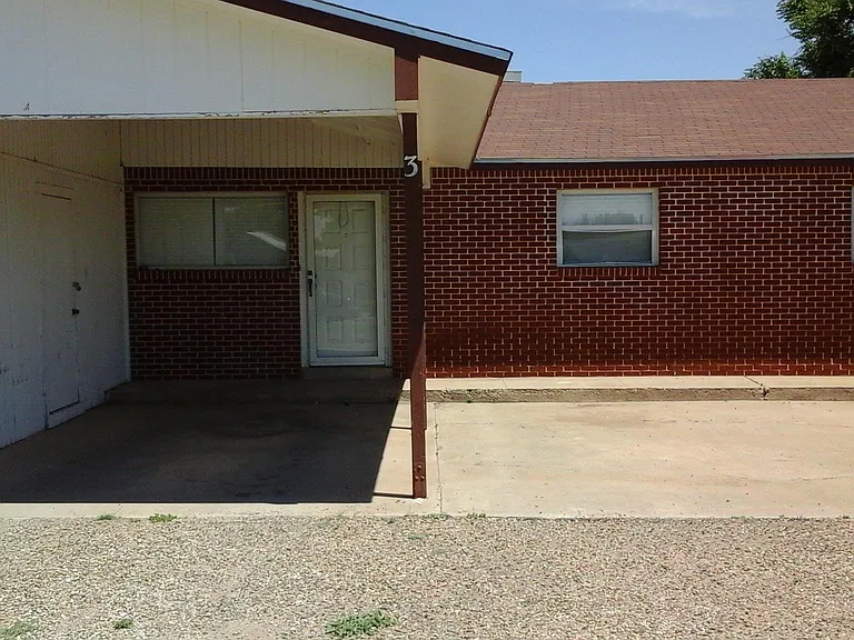 800 Sycamore St — Photo 2