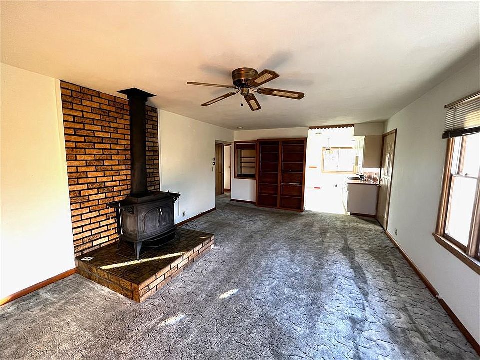 1023 Menasha Ave E Ladysmith, WI Zillow Apartments for Rent in