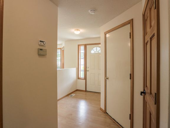 3rd image of 11808 NE 29th St