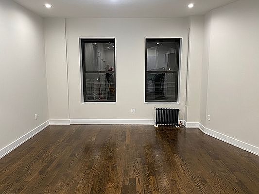 2nd image of 901 Washington Ave #6S