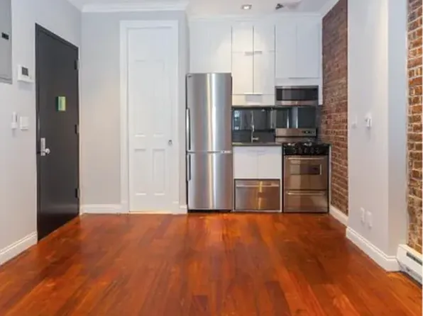 15 West 103rd Street image 1 of 4