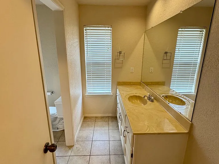 6618 S 112th East Ave — Photo 29