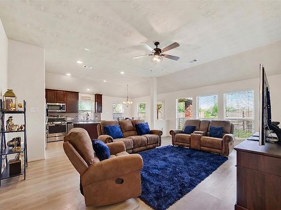 4th image of 13415 Star Creek Ln