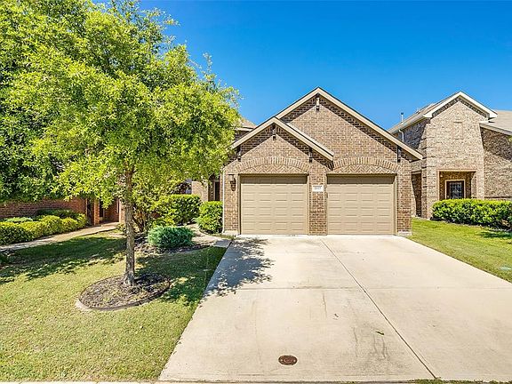 2nd image of 2613 Frisco Wood Dr