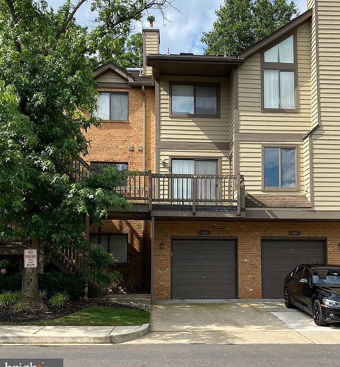 1st image of 1204 Augusta Cir