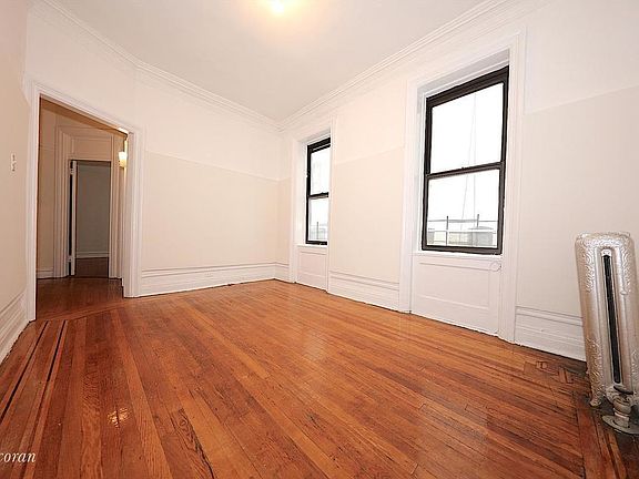 3rd image of 61 Tiemann Pl #10