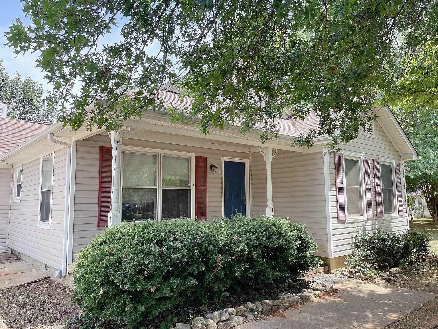 3 bed, 1725 sqft, $1,995 — Photo 3