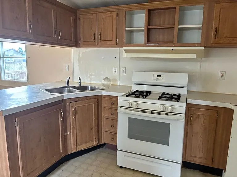 764 Wilson Dr — Photo 13
