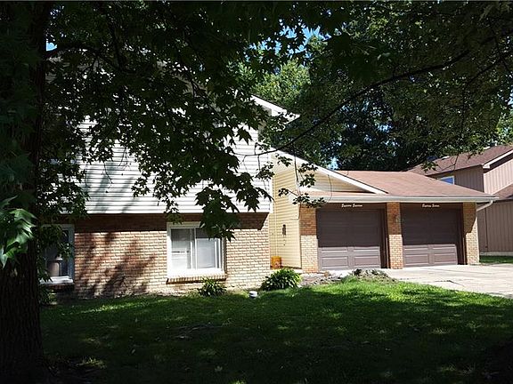 3rd image of 1818-1816 Fairway Dr