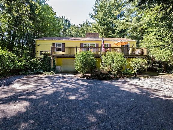 3rd image of 49 Chesham Dr