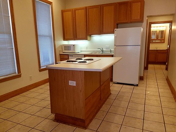 3rd image of 791 Park St