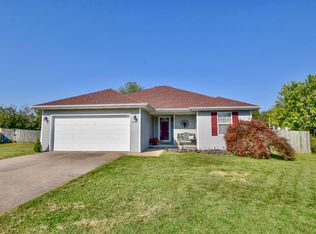 855 S Hackberry Ave, Nixa, MO 65714