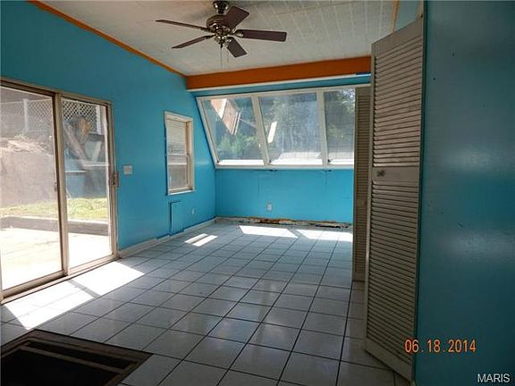 4th image of 4358 Tholozan Ave
