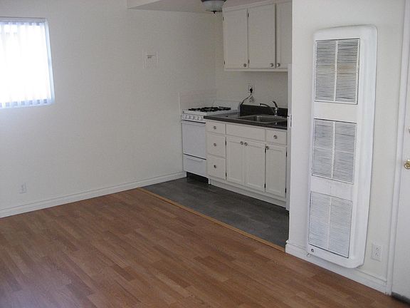 2nd image of 3730 Clarington Ave #12
