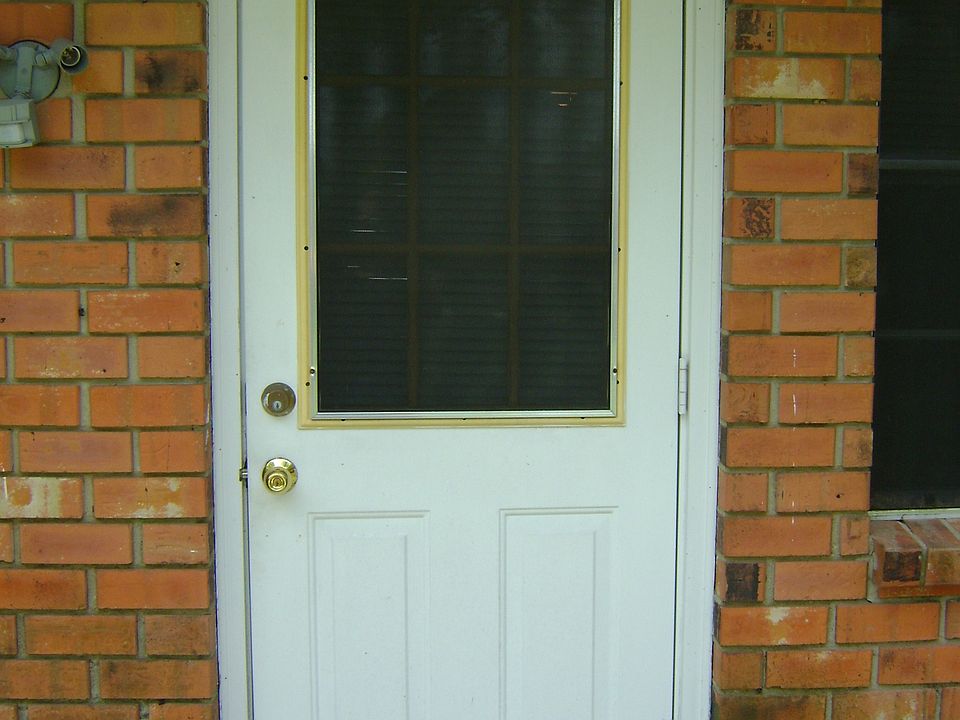 1st image of 304 Ryder Dr