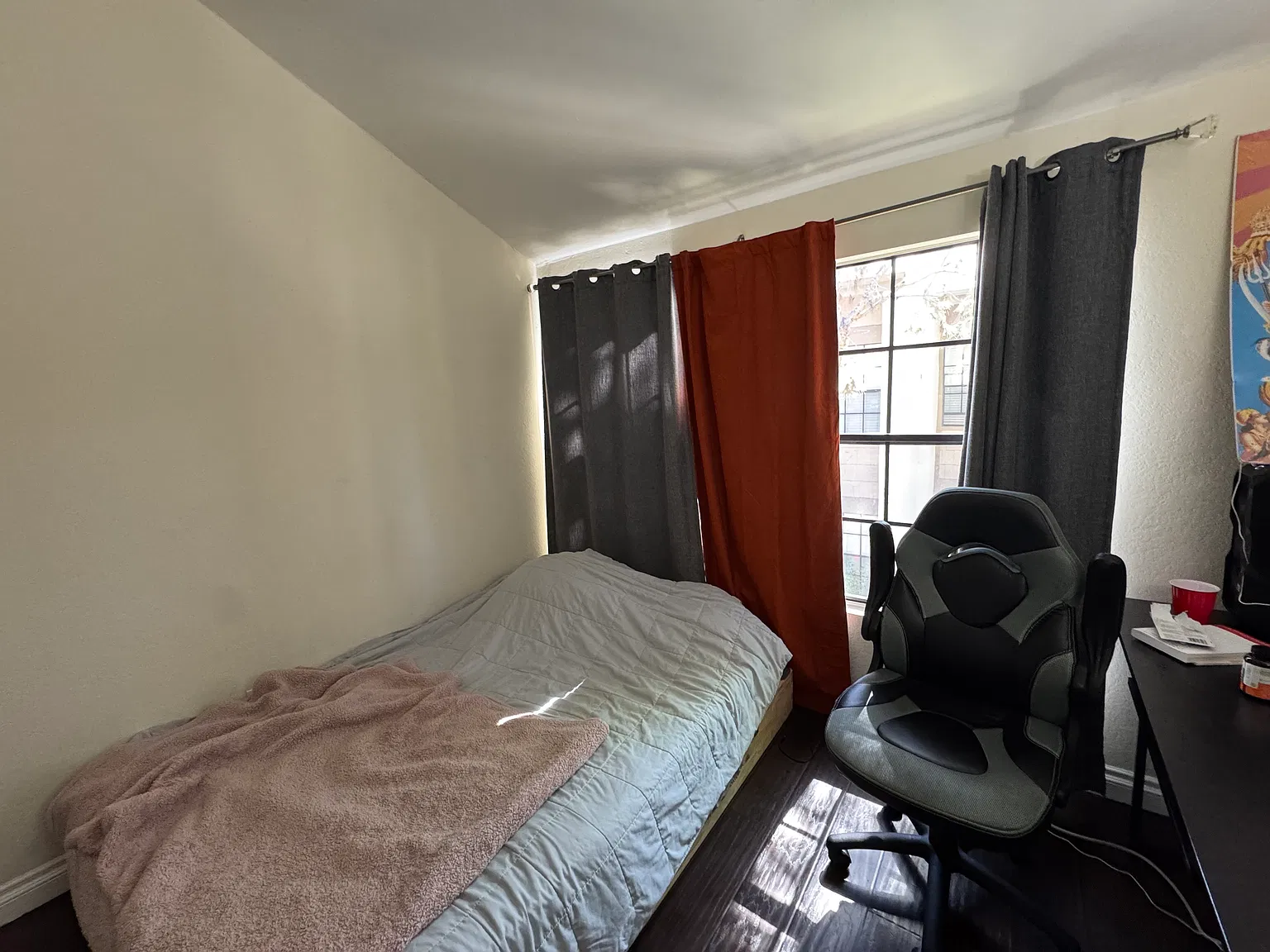 2 bed, 946 sqft, $1,375 — Photo 3