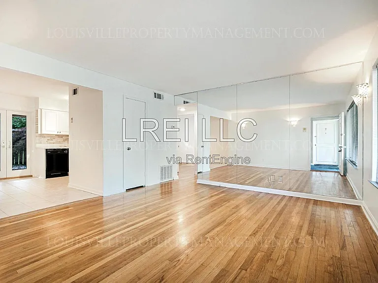 4105 Stoneview Dr #1 — Photo 3