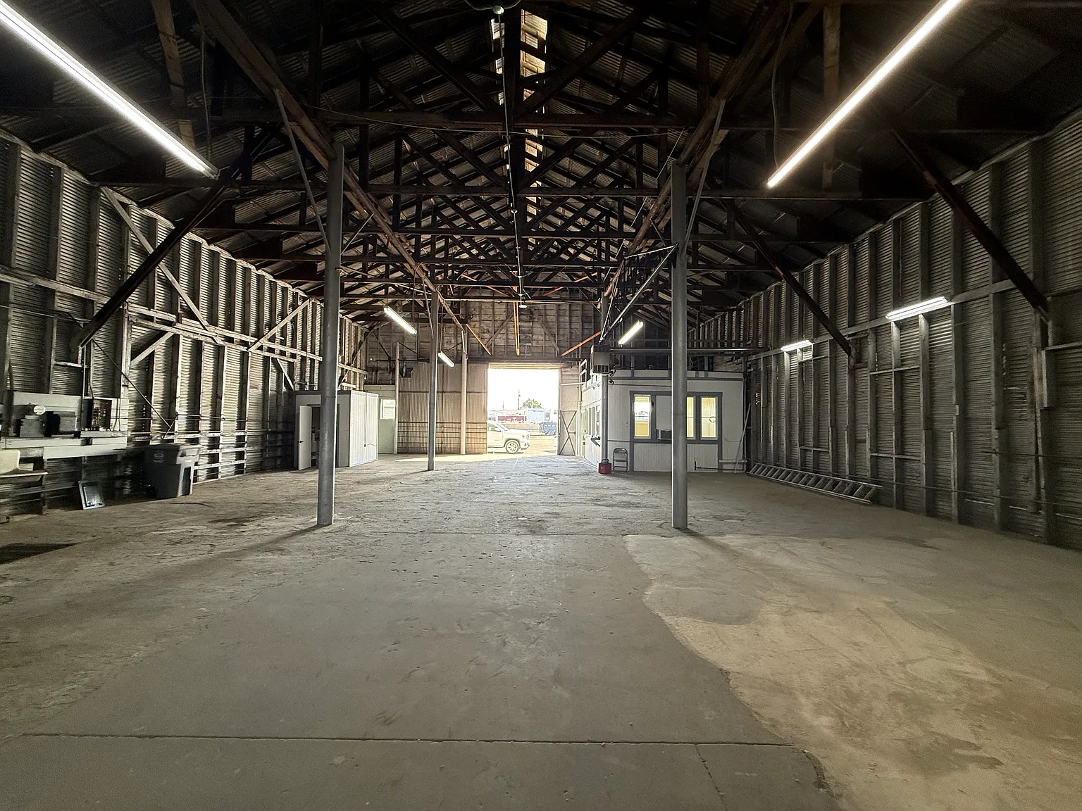Studio, 7200 sqft, $4,500 — Photo 2