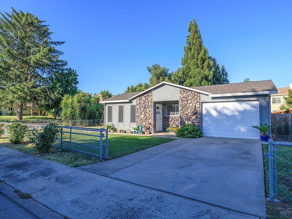 1st image of 388 Odessa Way