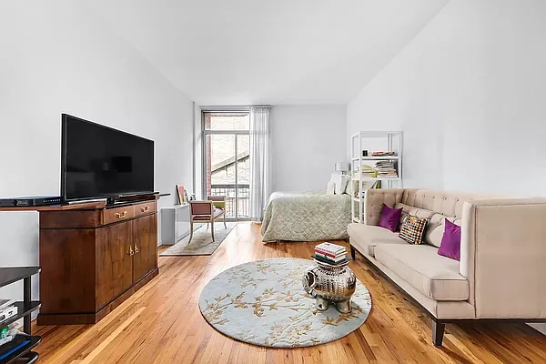 Rented by Douglas Elliman | media 3