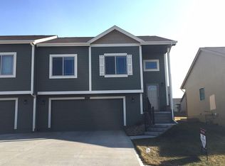 16411 Camden Ave, Omaha, NE 68116