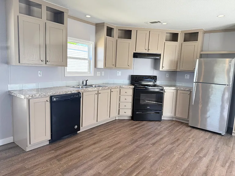 243 Sonoma Dr #138 — Photo 5
