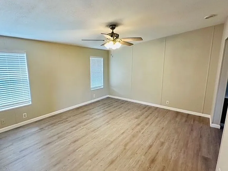 6814 Redwing Rd — Photo 12