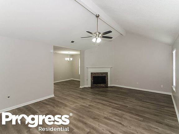 4th image of 1657 Dexter Ln