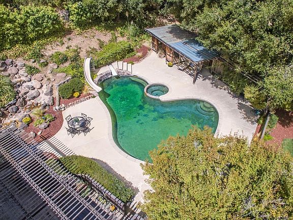 4th image of 20737 Russell Ln