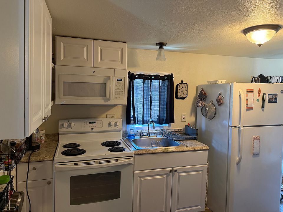 1st image of 403-433 5th St #4