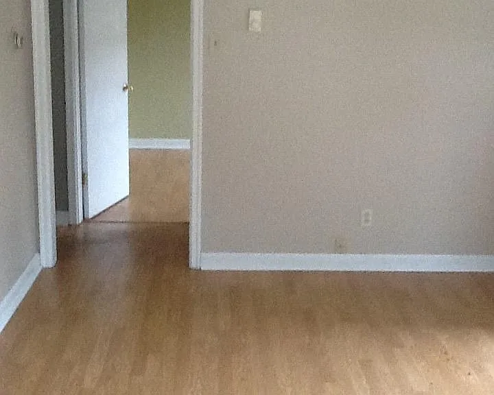 136 Eugene St #136 — Photo 2