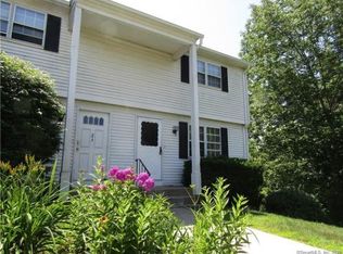 80 Wellswood Rd APT 24, Amston, CT 06231