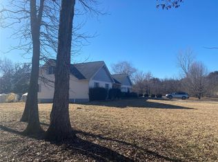 10534 Rockcliffe Dr, Potosi, MO 63664