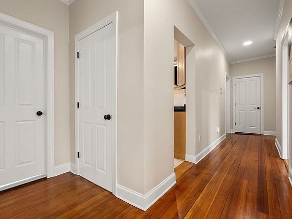 3rd image of 14 Linden St APT 7