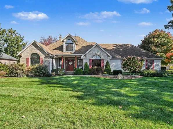 59390 High Pointe Dr, South Bend, IN 46614