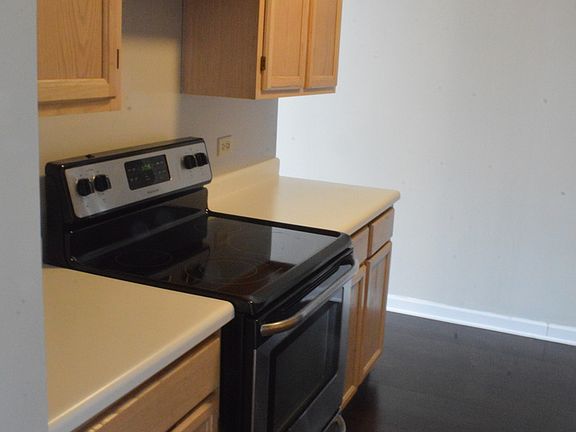 5th image of 200 N Dearborn St Unit 2903