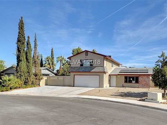3rd image of 1813 Goose Creek Pl