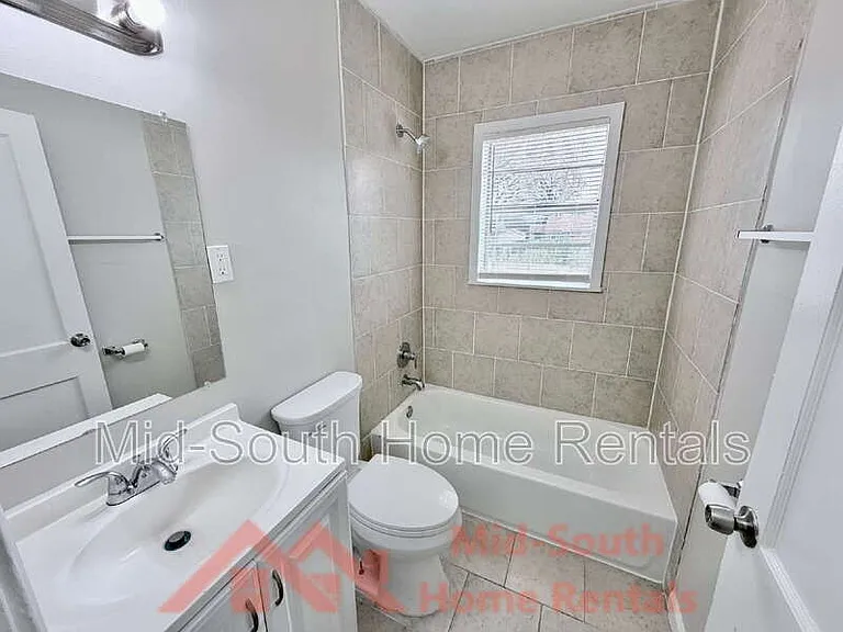 1156 Brower St — Photo 17