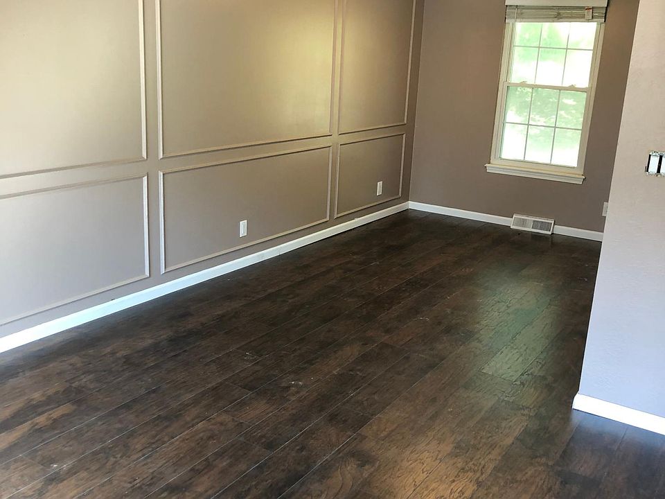 2nd image of 5205 S Cottage Ave