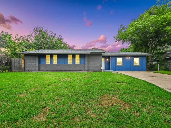 1735 Bristol Ct N, Irving, TX 75062