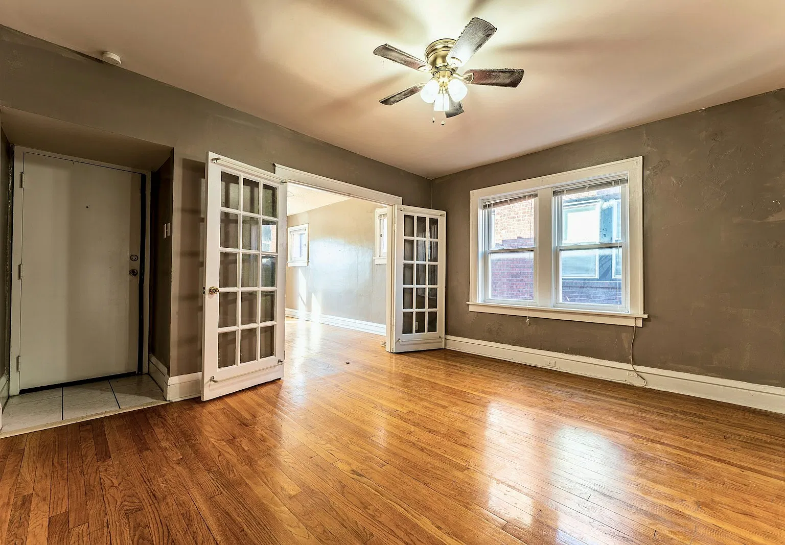 1408 Woodland Drive, Unit 2N — Photo 1