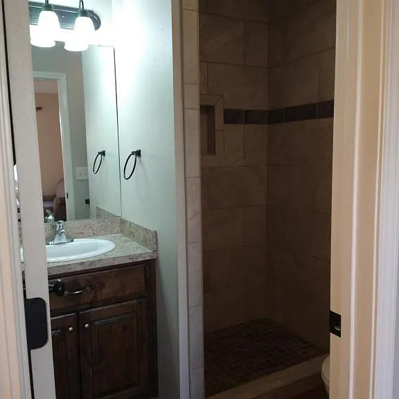 2223 Virginia Ave — Photo 3