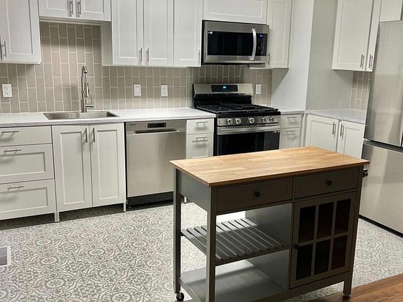 3rd image of 14847 Winding Loop