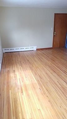 1st image of 605 S Phillips Ave APT 6