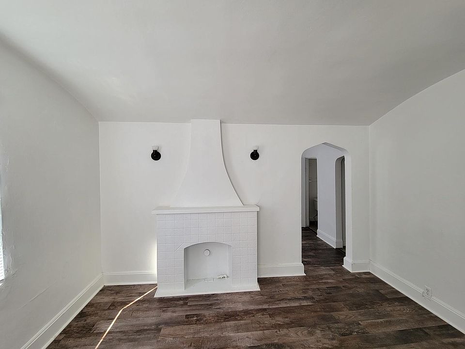 1st image of 750 Creek Top St #8