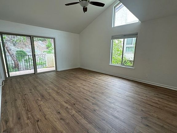 5th image of 2007 Parrott Dr Unit C