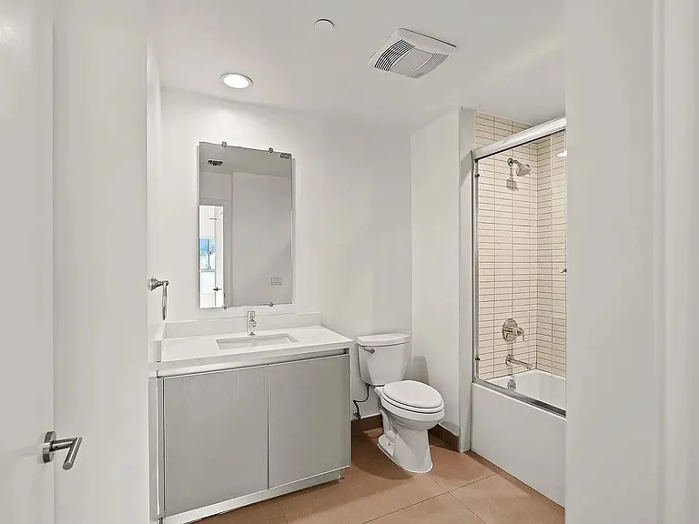 5308 Sepulveda Blvd — Photo 34